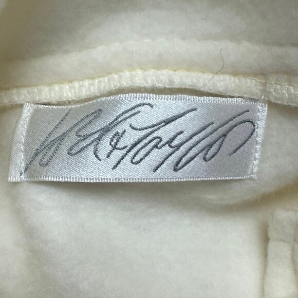 Lord and Taylor Ivory Fleece Cape Poncho Sleeve Holes One Size 3 Button Closure - Picture 4 of 6